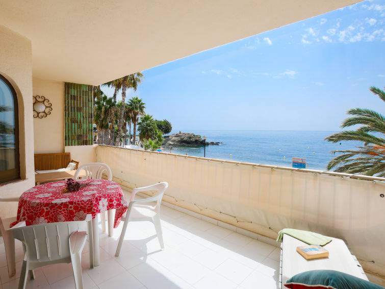 Almunecar Apartment | 100 m² Apartment ∙ 1 bedroom ∙ 3 guests