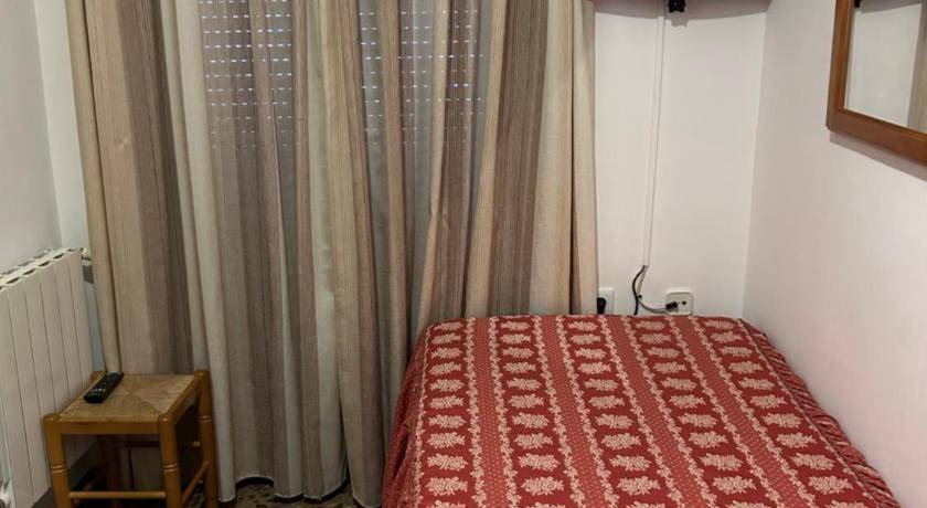 La Calahorra Bed & Breakfast | 13 m² Bed and breakfast ∙ 3 guests