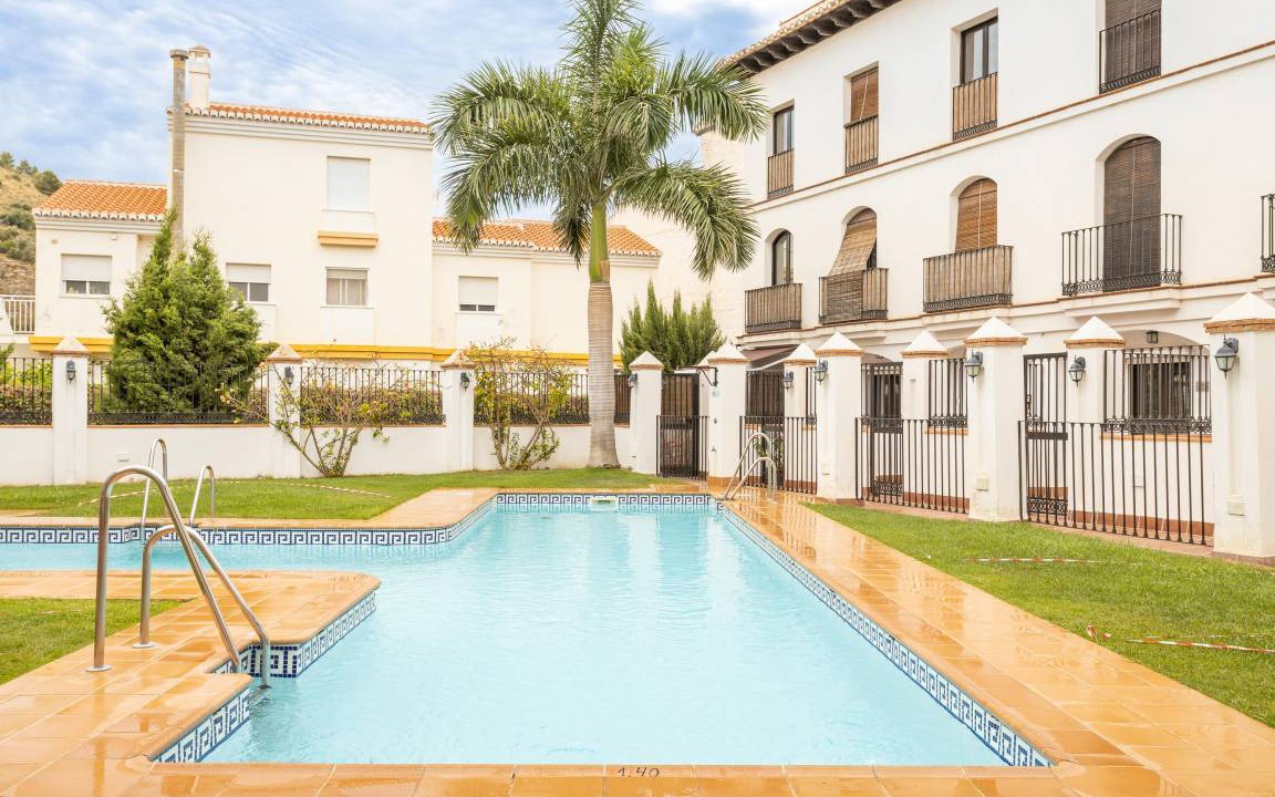 Velez de Benaudalla Apartment | 135 m² Apartment ∙ 2 bedrooms ∙ 5 guests