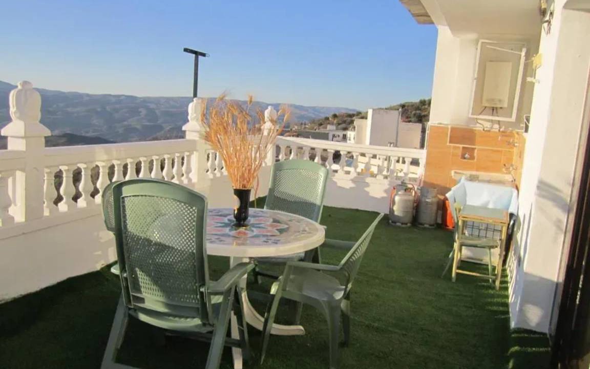 Yegen House | 140 m² House ∙ 4 bedrooms ∙ 6 guests