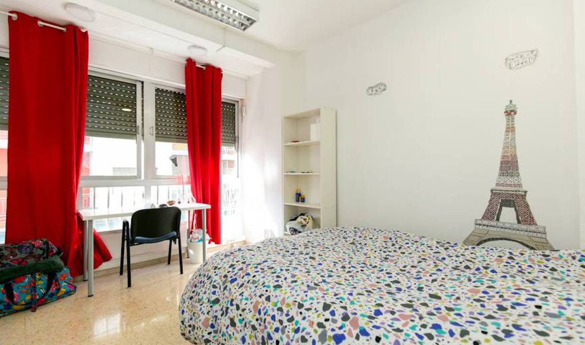 Central District Resort | 150 m² Private room ∙ 1 bedroom ∙ 1 guest