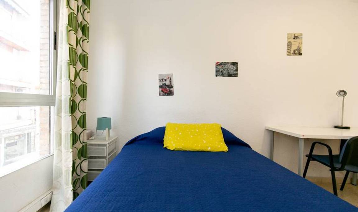 Central District Resort | 150 m² Private room ∙ 1 bedroom ∙ 1 guest