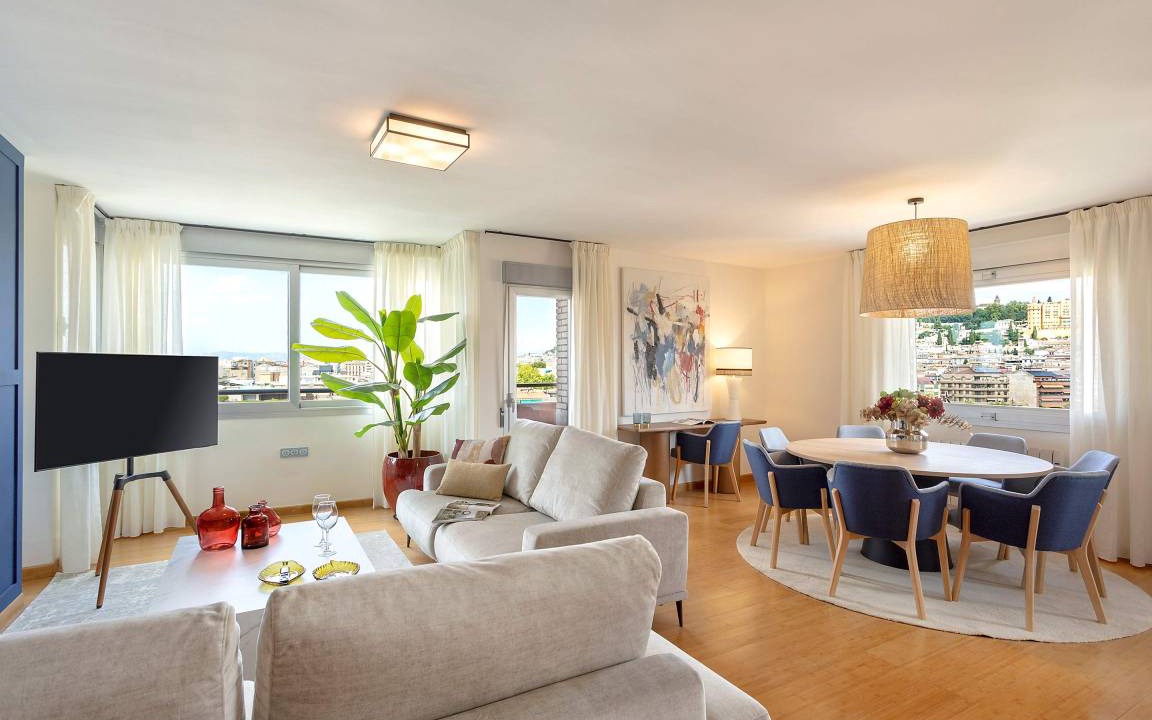 Cervantes Apartment | 180 m² Apartment ∙ 4 bedrooms ∙ 8 guests