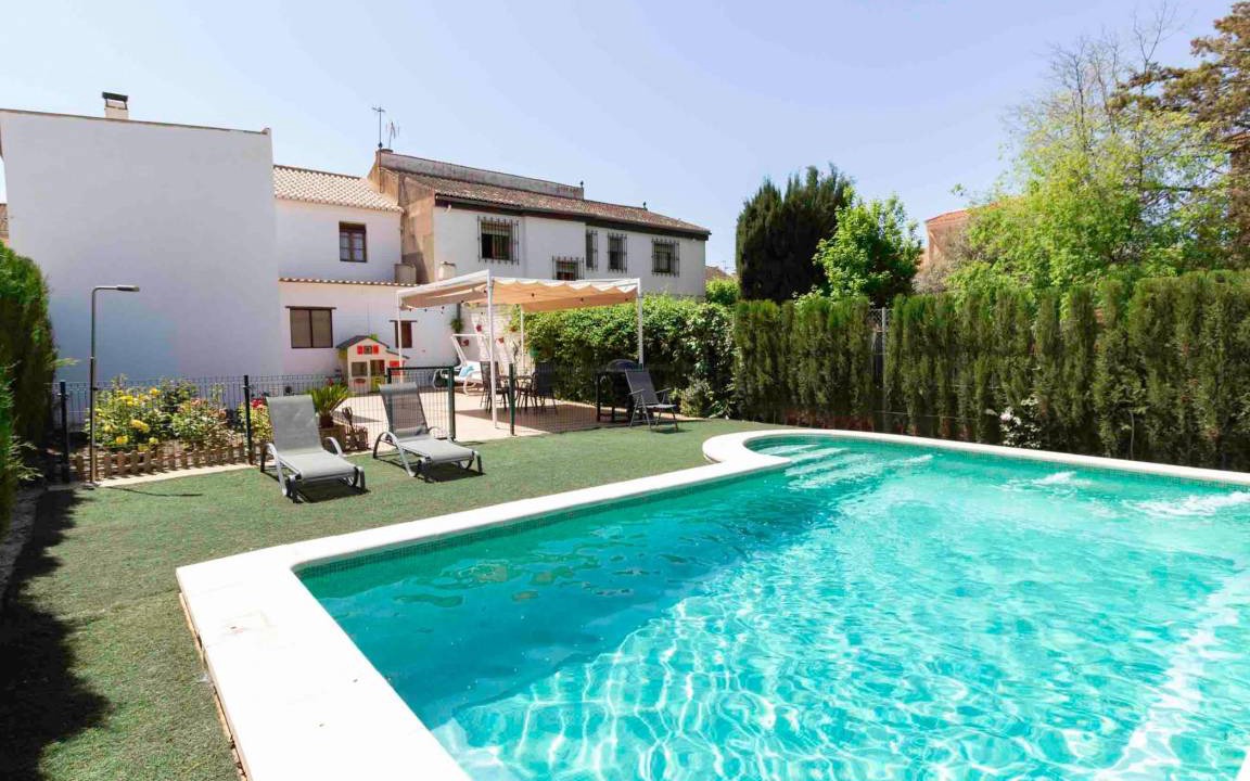 Durcal House | 180 m² House ∙ 5 bedrooms ∙ 10 guests