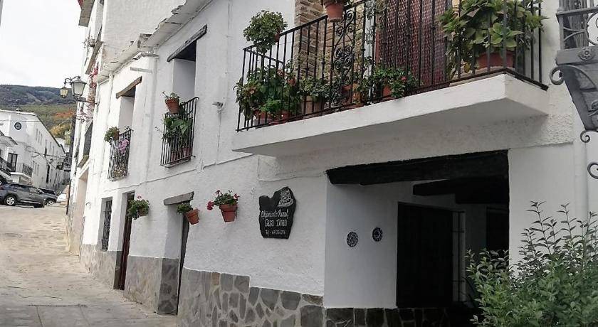 Portugos House | 180 m² House ∙ 6 bedrooms ∙ 12 guests