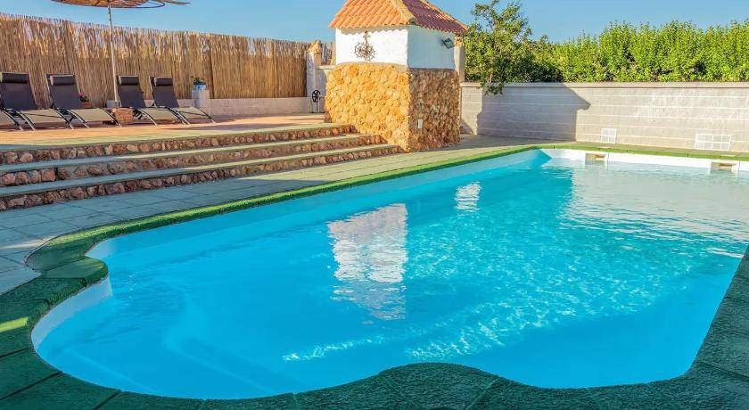 Cogollos de Guadix House | 186 m² House ∙ 4 bedrooms ∙ 12 guests