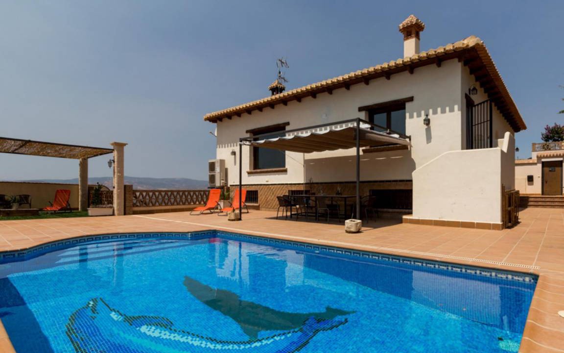 Durcal Villa | 210 m² Villa ∙ 6 bedrooms ∙ 12 guests