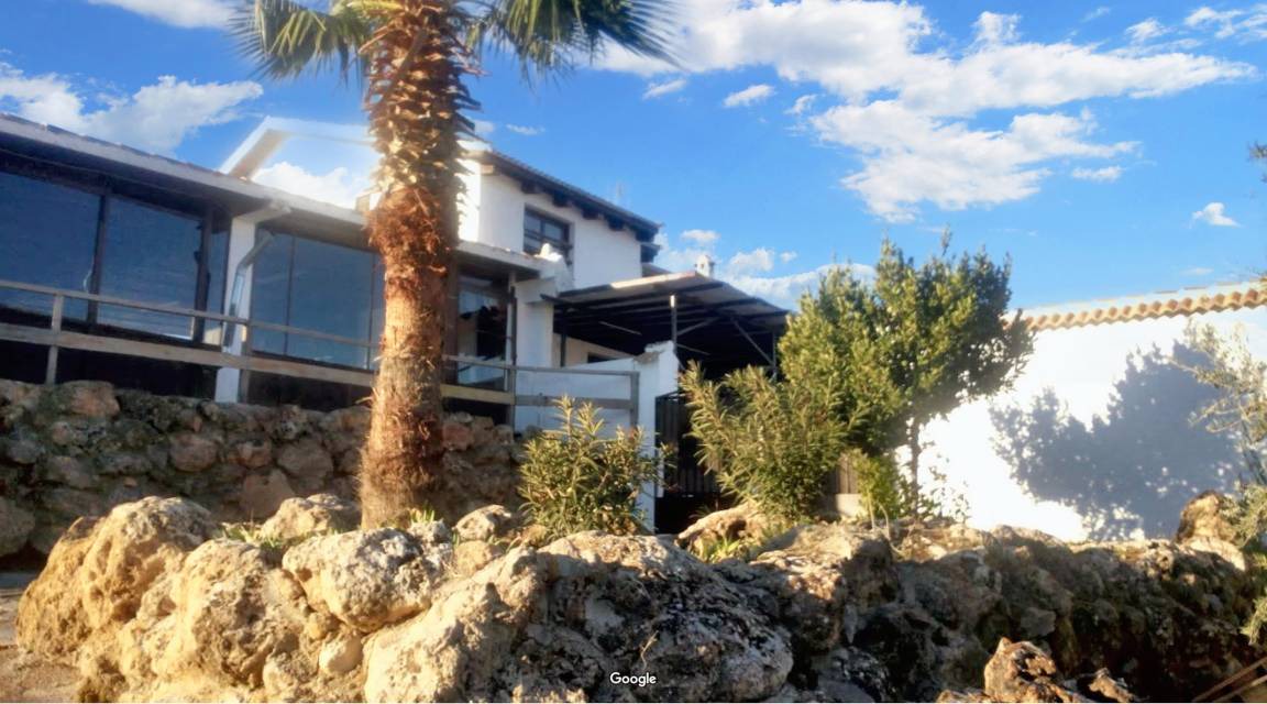 Loja Villa | 250 m² Villa ∙ 4 bedrooms ∙ 8 guests