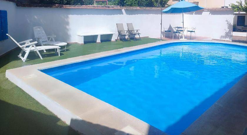 Pinos Puente House | 260 m² House ∙ 4 bedrooms ∙ 8 guests
