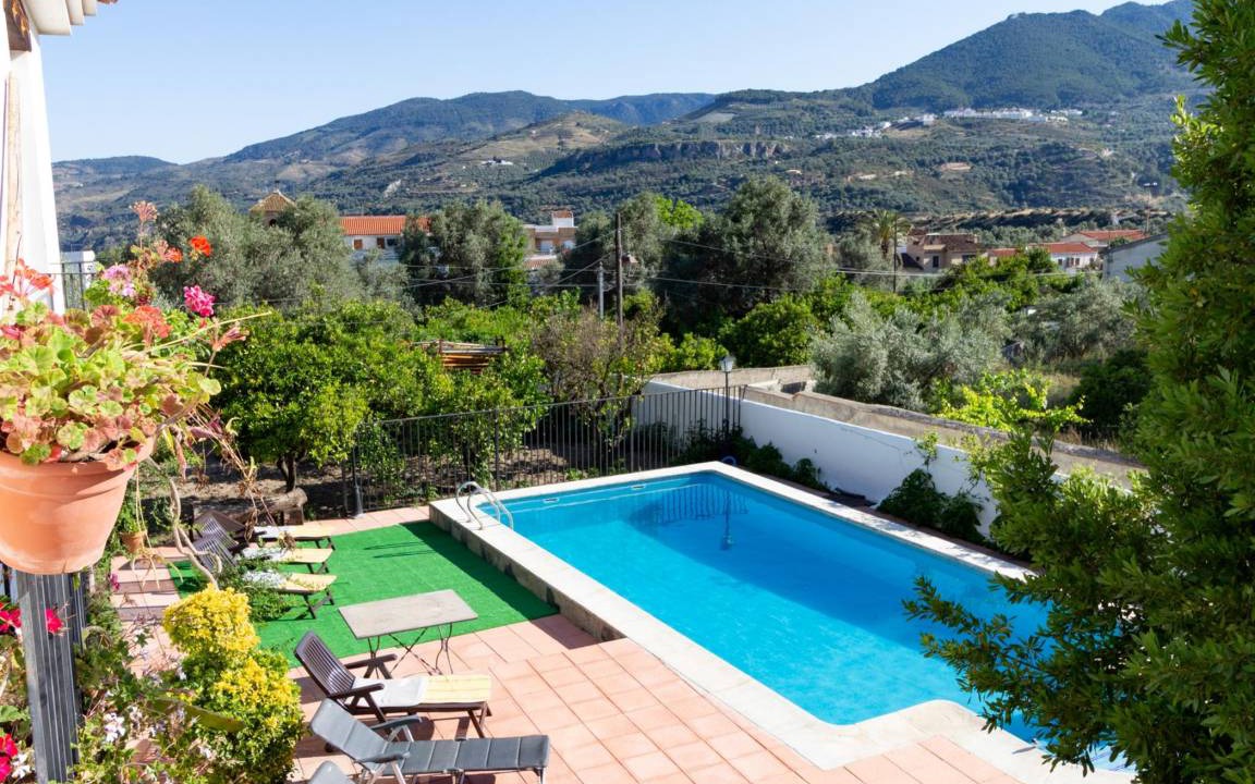 Beznar Cottage | 268 m² Cabin ∙ 6 bedrooms ∙ 12 guests