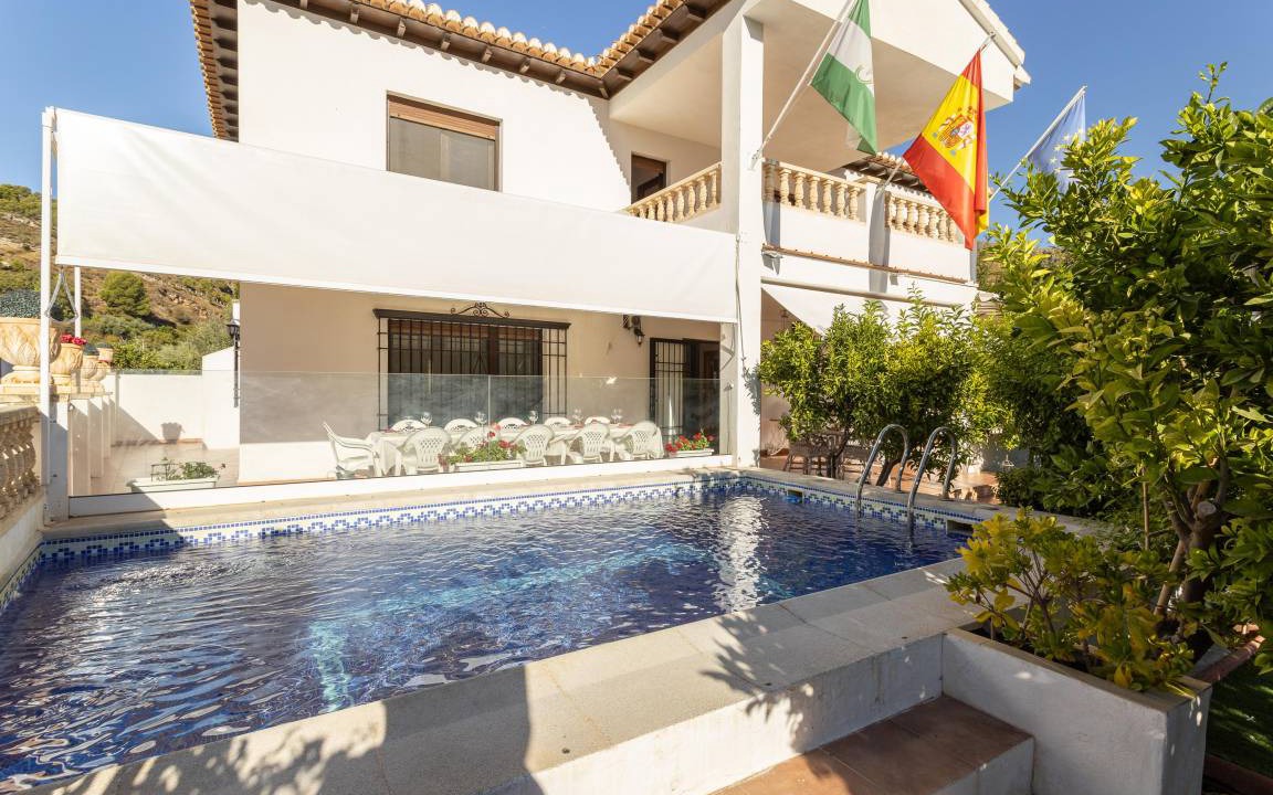 Conchar House | 290 m² House ∙ 6 bedrooms ∙ 14 guests