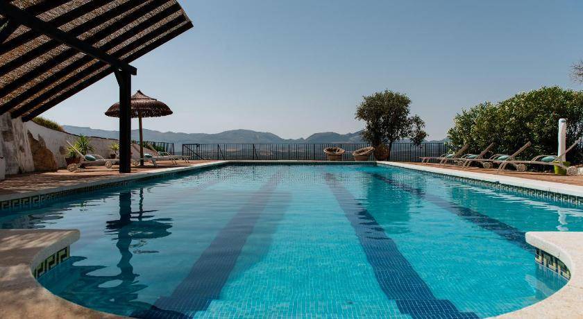 Loja House | 400 m² House ∙ 10 bedrooms ∙ 18 guests