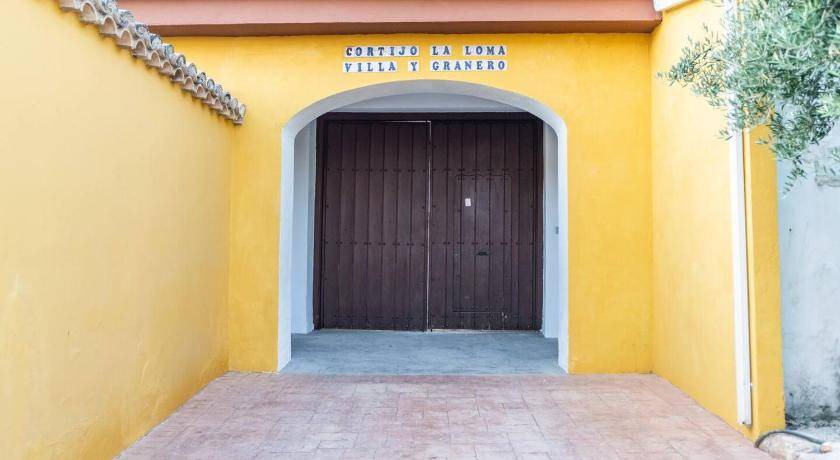 Illora House | 400 m² House ∙ 3 bedrooms ∙ 10 guests