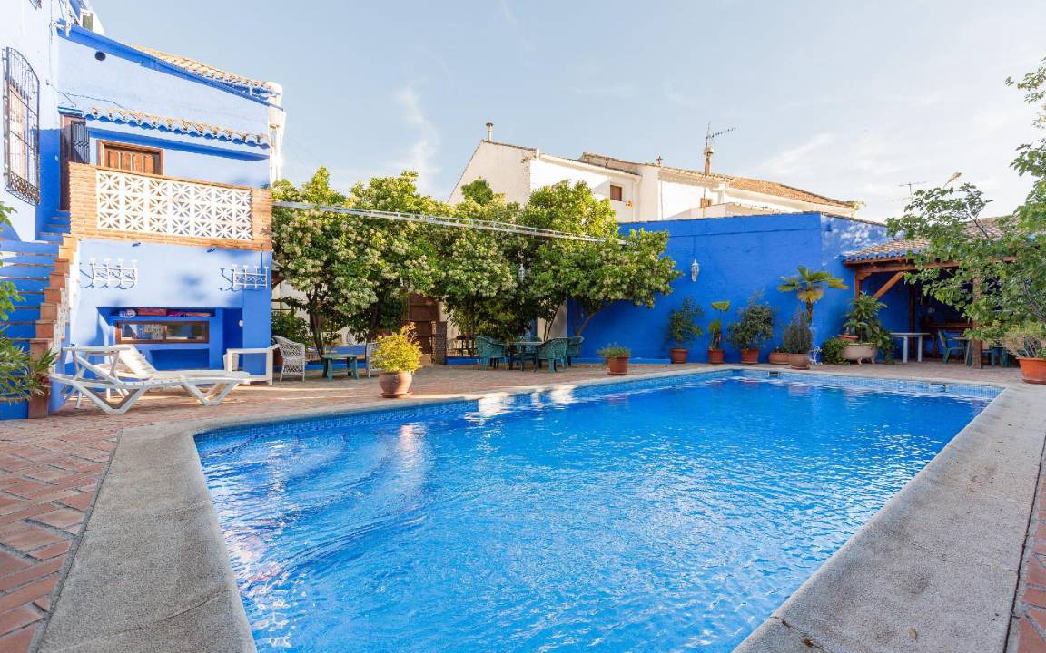 Illora House | 400 m² House ∙ 6 bedrooms ∙ 14 guests