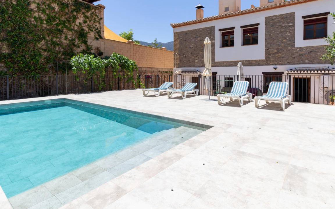 Melegis Cottage | 420 m² Cabin ∙ 4 bedrooms ∙ 8 guests