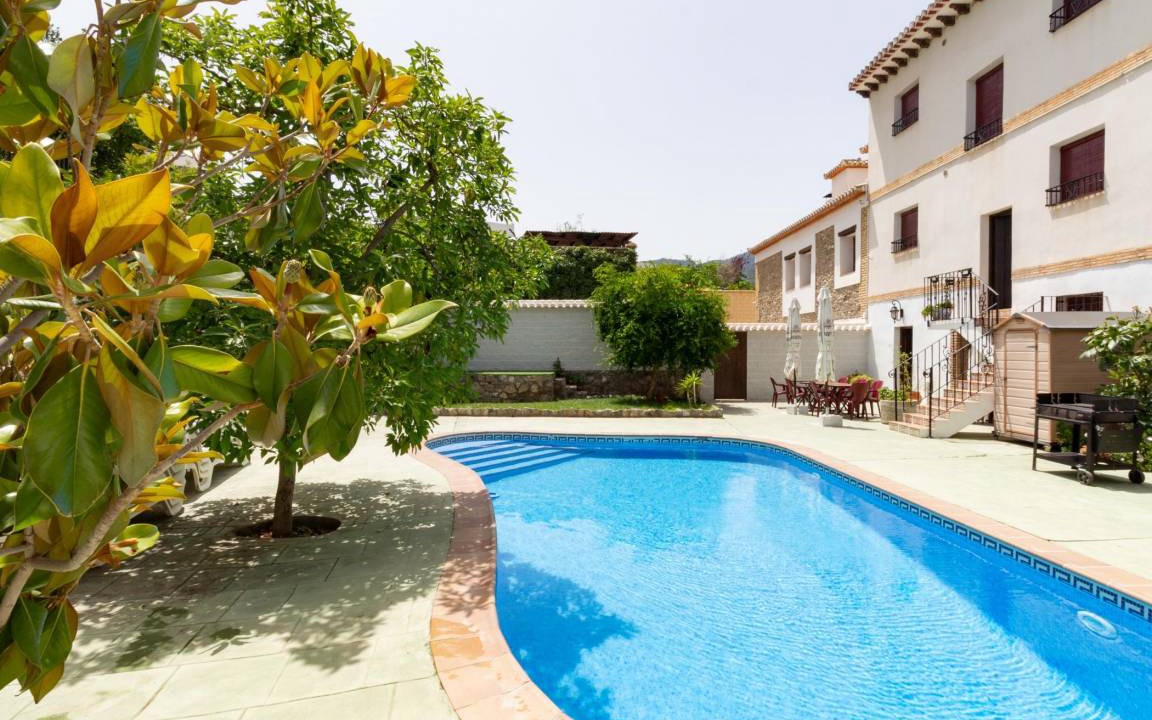 Melegis Cottage | 420 m² Cabin ∙ 7 bedrooms ∙ 16 guests
