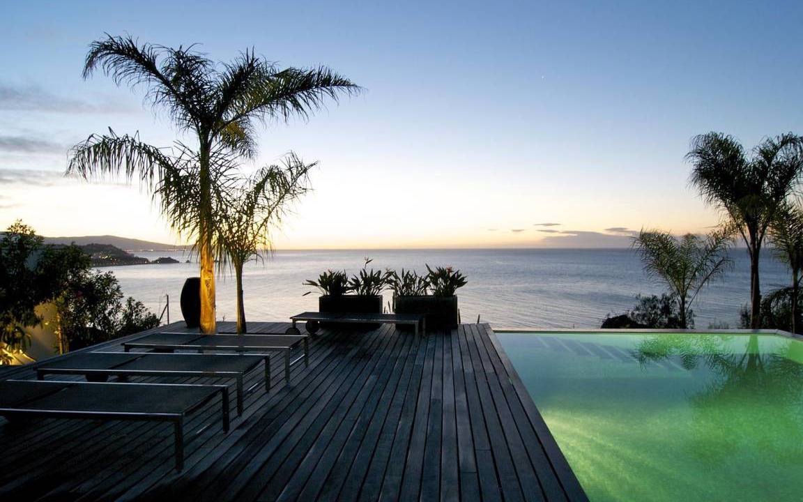Almunecar Villa | 450 m² Villa ∙ 4 bedrooms ∙ 7 guests