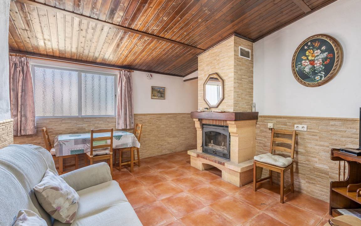 Cacin House | 65 m² House ∙ 2 bedrooms ∙ 4 guests