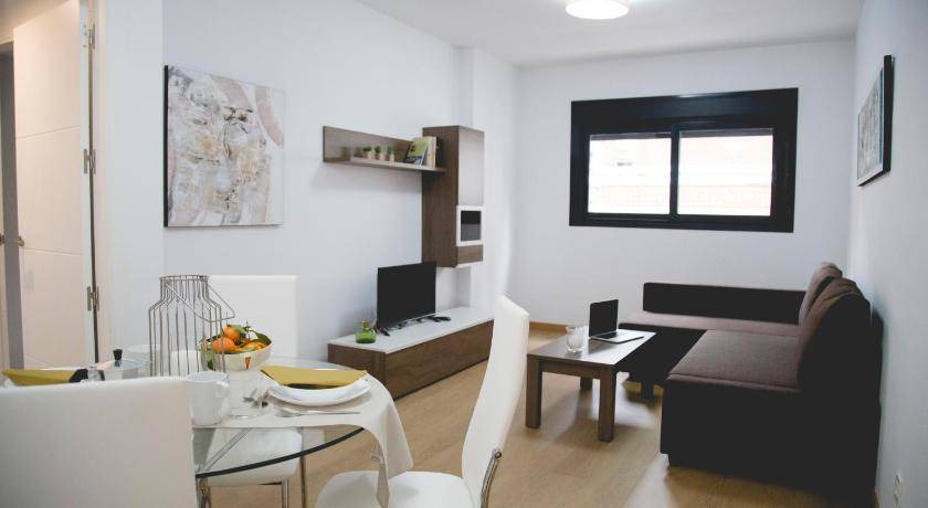 Angustias - Chana - Encina Apartment | 90 m² Apartment ∙ 3 bedrooms ∙ 6 guests