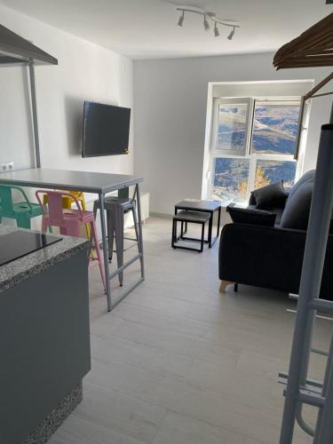Pradollano Apartment | ALCAZABA PREMIUM CON VISTAS