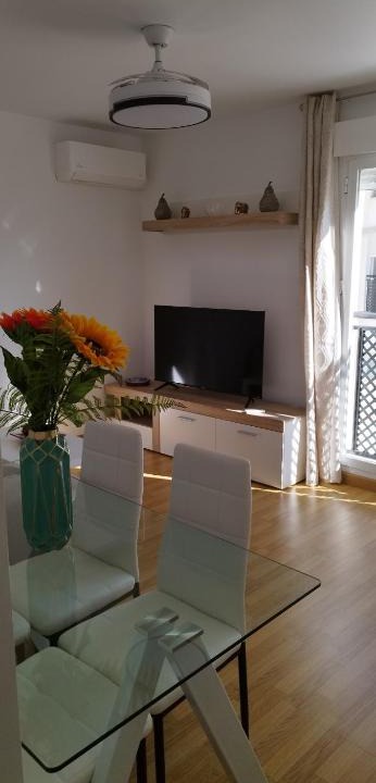 Fuente Vaqueros Apartment | Apartamento Fuente del Genil.