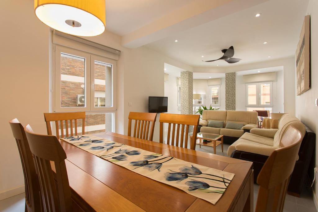 Figares Apartment | Apartamento Mulhacen Centro Free Parking