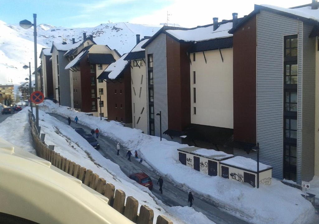 Pradollano Apartment | Apartamento Turístico Edificio Monte Oiz 1