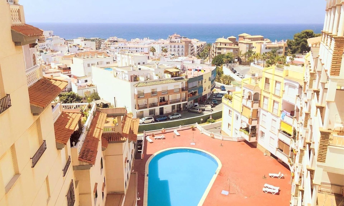 La Herradura Apartment | Apartment "Oasis" Near the Beach with Sea View, Pool, Wi-Fi & Terrace