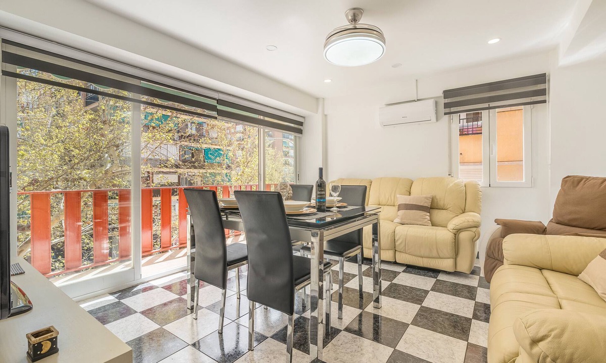 Zaidin Apartment | Apartment 'Salazar' with Balcony, Wi-Fi and Air Conditioning