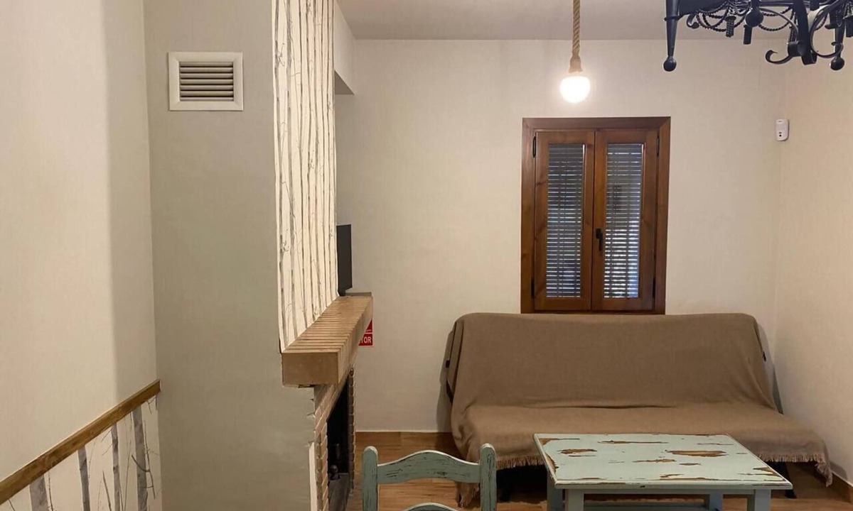 Huetor Santillan House | Apiedesierra Granada - Casa Rural Carrasco