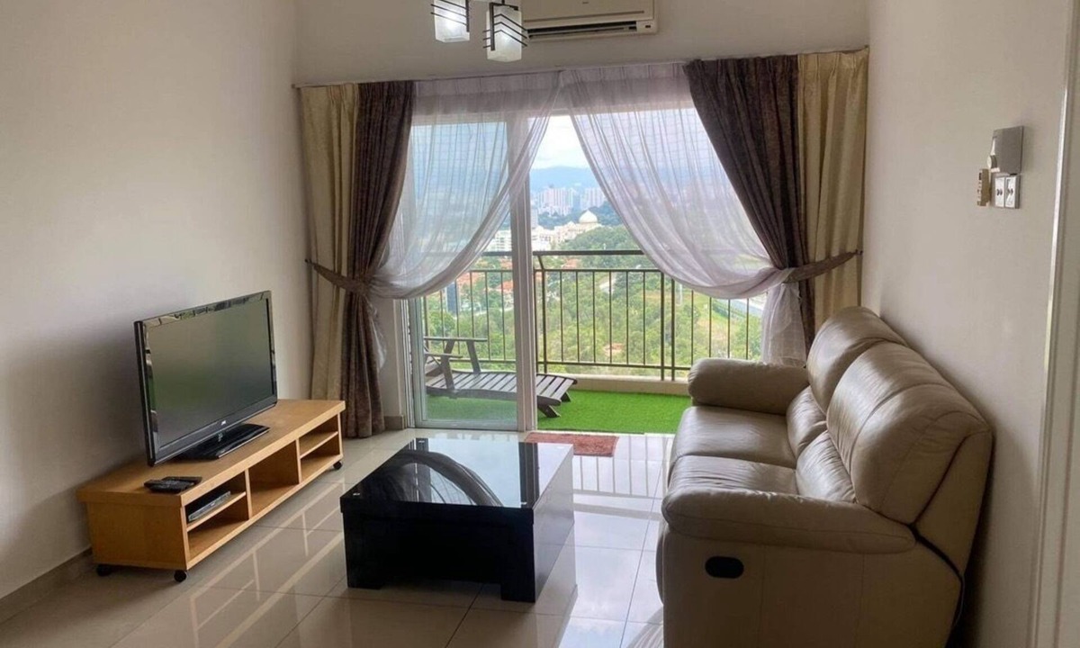 Sri Hartamas Condo | Beautiful spacious 3 bedroom!