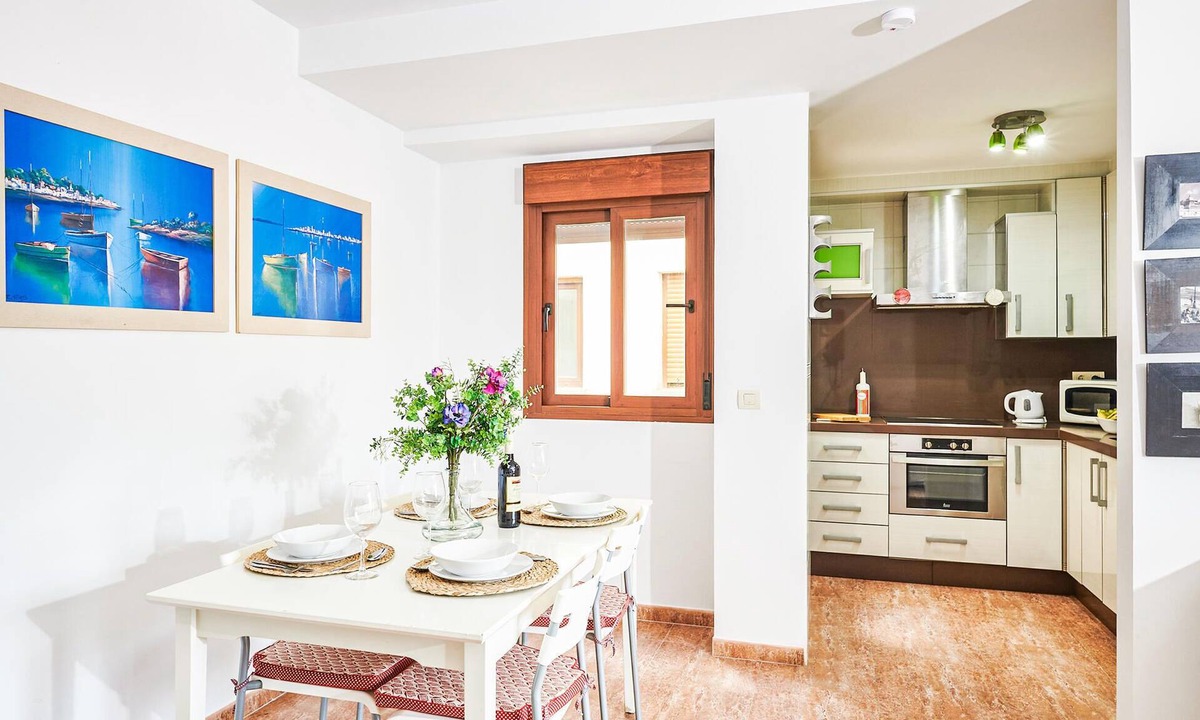 Velez de Benaudalla Apartment | Beautiful vacation apartment with private terrace