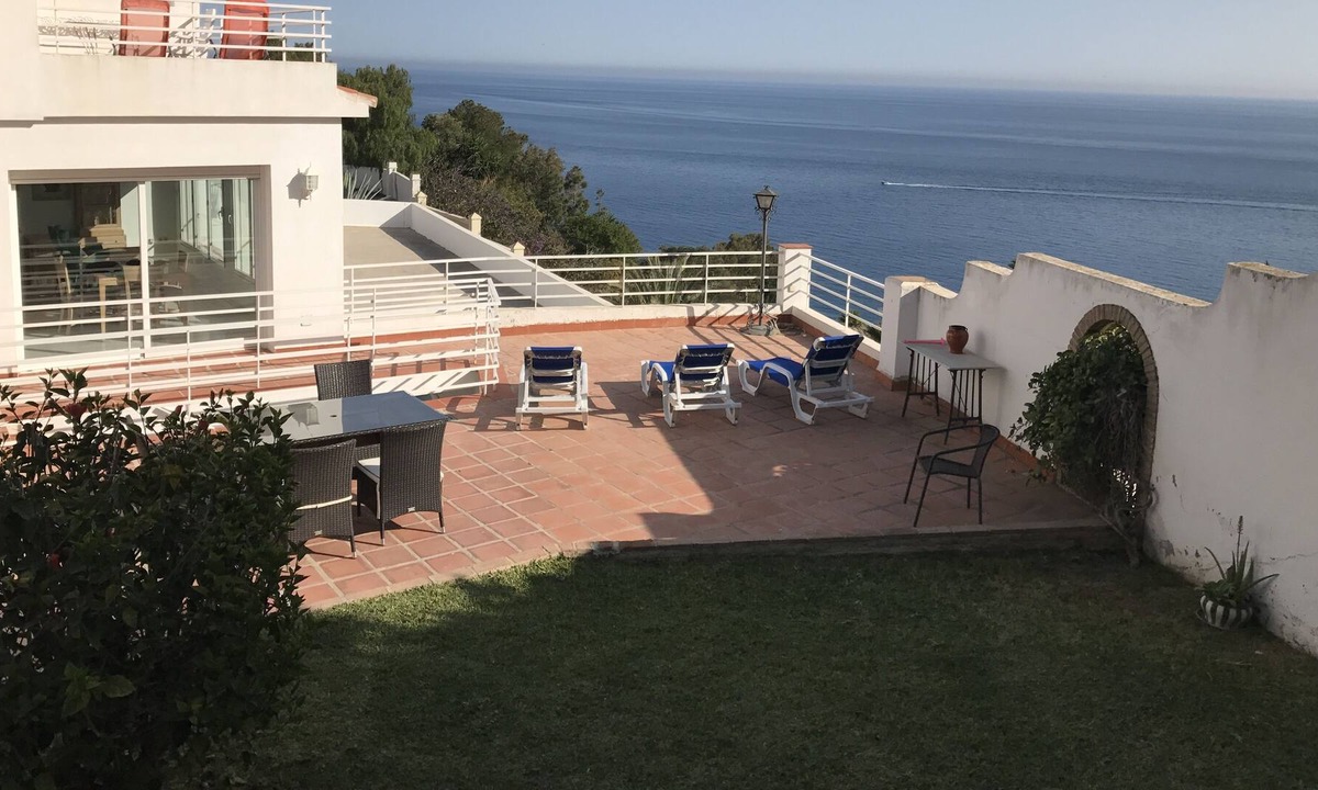 Velilla-Taramay Villa | Beautiful Villa with Ocean Views, great outside areas and Large Pool. Fully AC