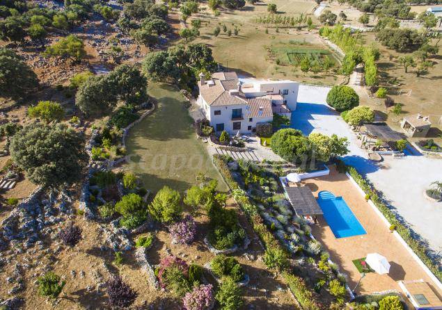 Alhama de Granada Cottage | Cabin ∙ 6 bedrooms ∙ 20 guests
