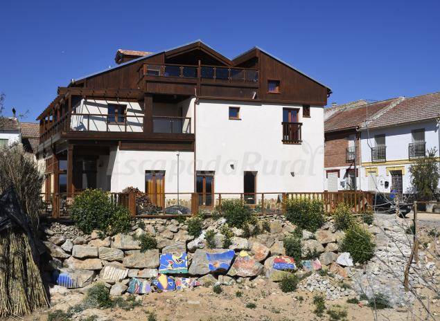 Pinos Puente Cottage | Cabin ∙ 8 bedrooms ∙ 33 guests