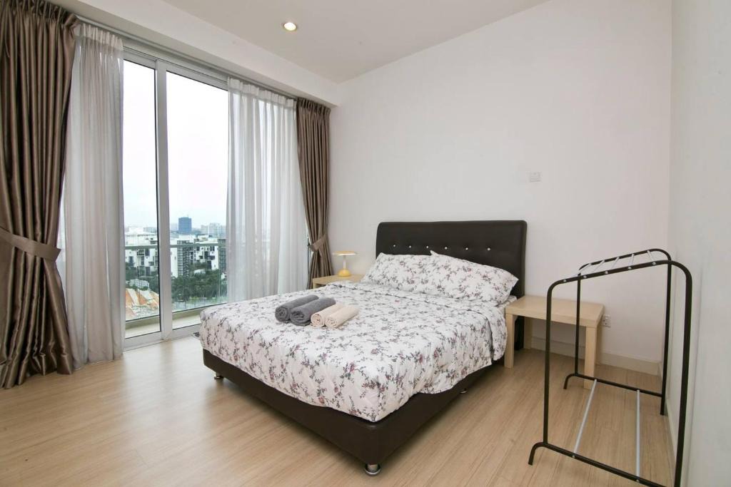 Bangsar South Apartment | Camellia Suite Bangsar by GuestReady