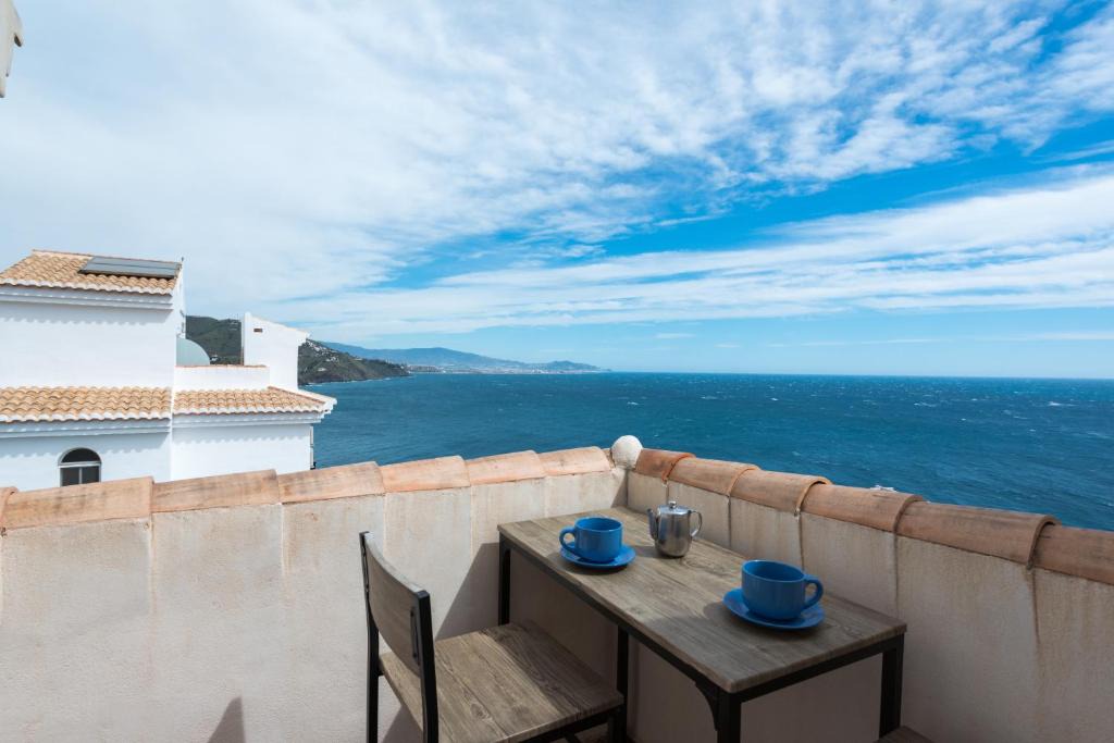 Velilla-Taramay House | Casa Buenavista