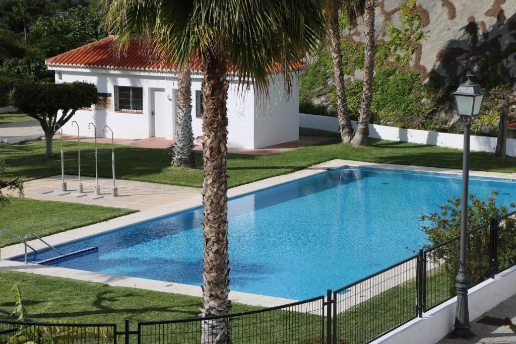 Velilla-Taramay House | Casa Robledo