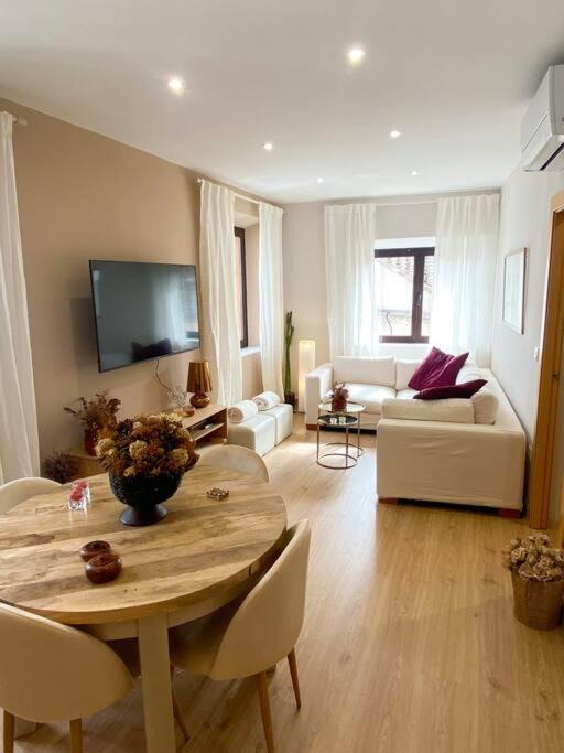 San Ildefonso Apartment | CasaPilarAlbaicinBajo apto suite