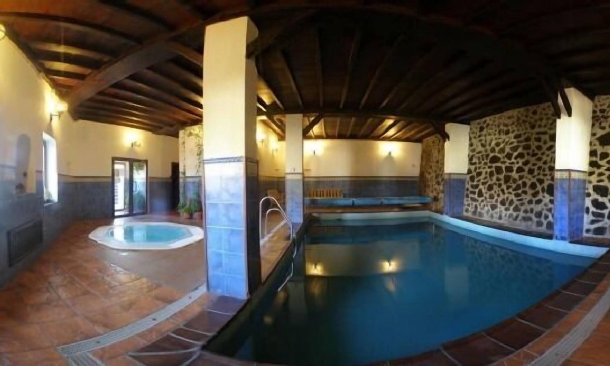 Mecina Bombaron Cottage | Casas Blancas cottages for 5 people