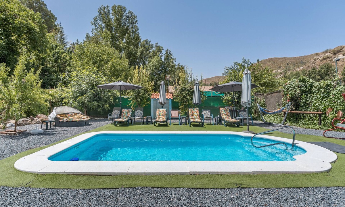 Dudar Ski Chalet | Chalet 'Cortijo Luz De La Sierra' with mountain views, private pool and Wi-Fi