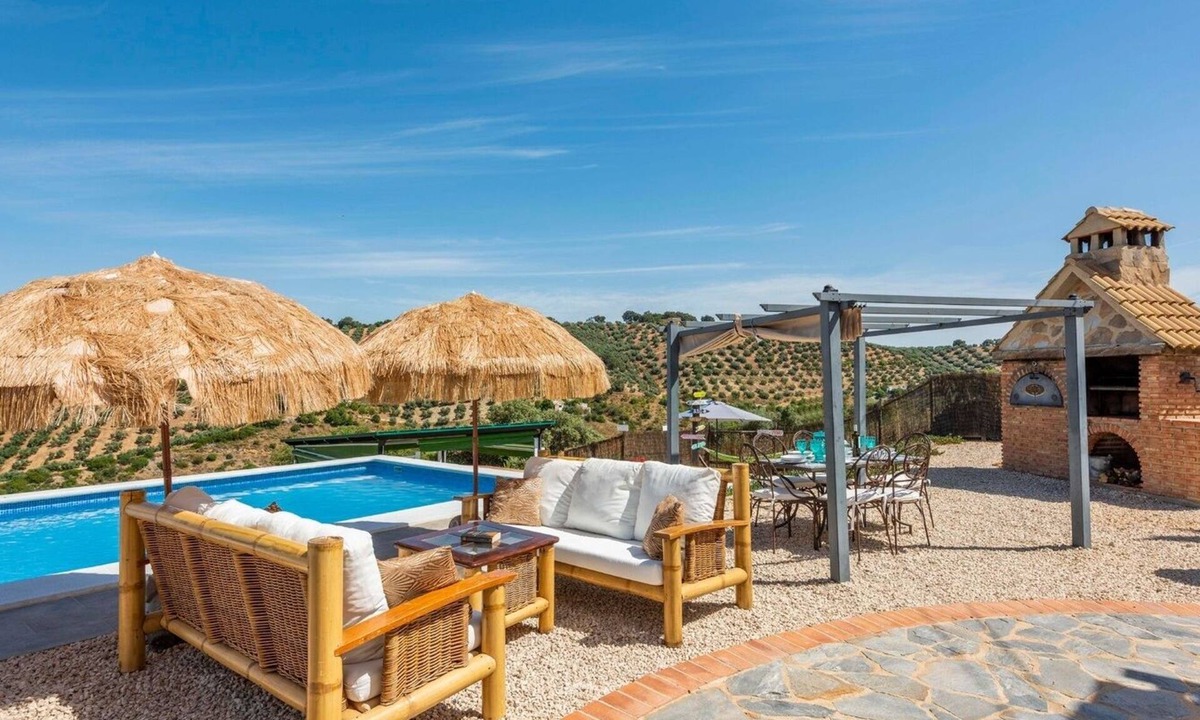 Algarinejo Villa | Cortijo Chaparro Algarinejo by Ruralidays