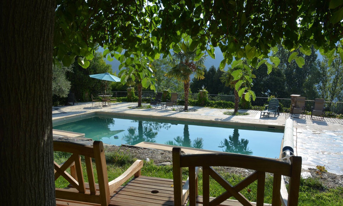 Busquistar Cottage | Country cottage with large swimming pool in Sierra Nevada National park.