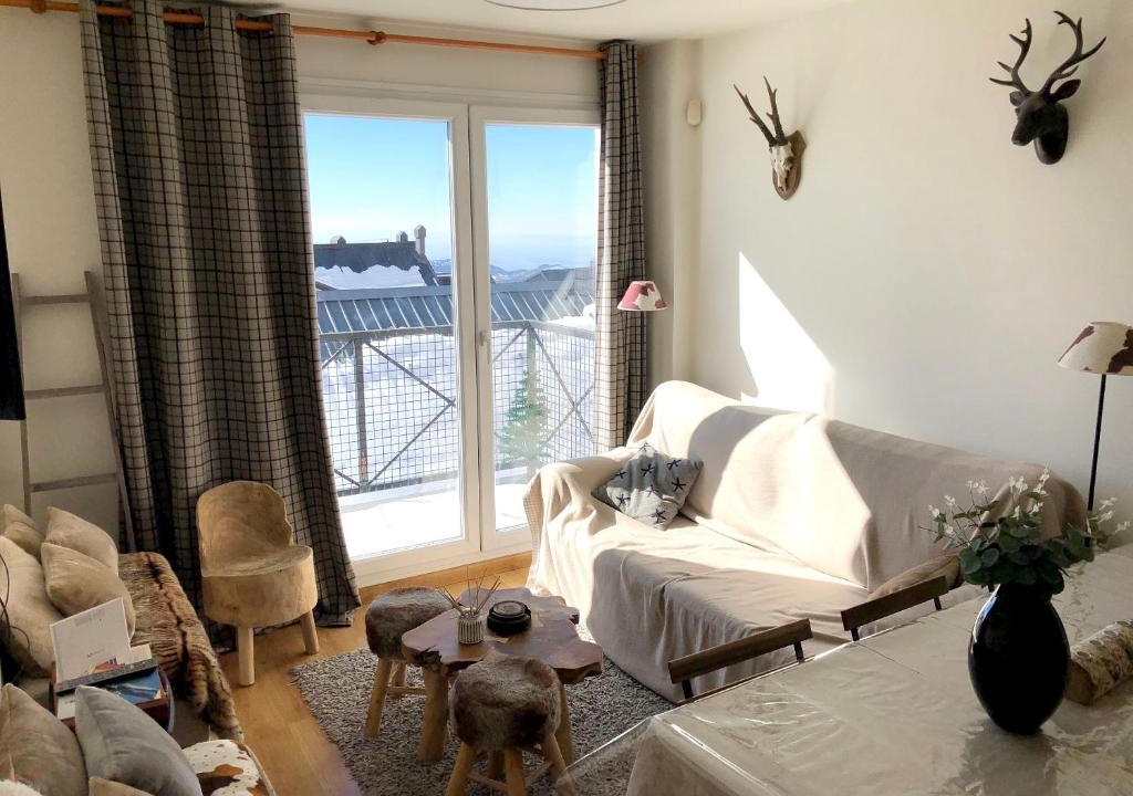 Pradollano Apartment | Cozy Apartment Mountain View - 70m²