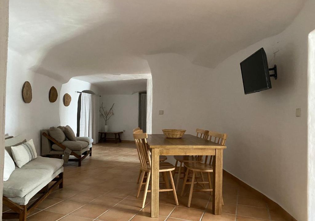 Cuevas del Campo House | Cueva de Ramón y Elvira