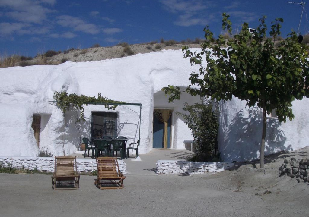 Baza Apartment | Cuevas Alcobas