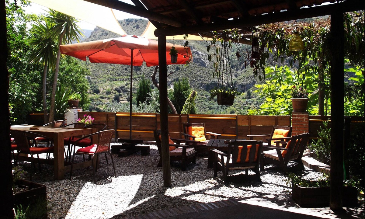Quentar House | Double Ensuite Room in a Cosy Guesthouse in a Small Village