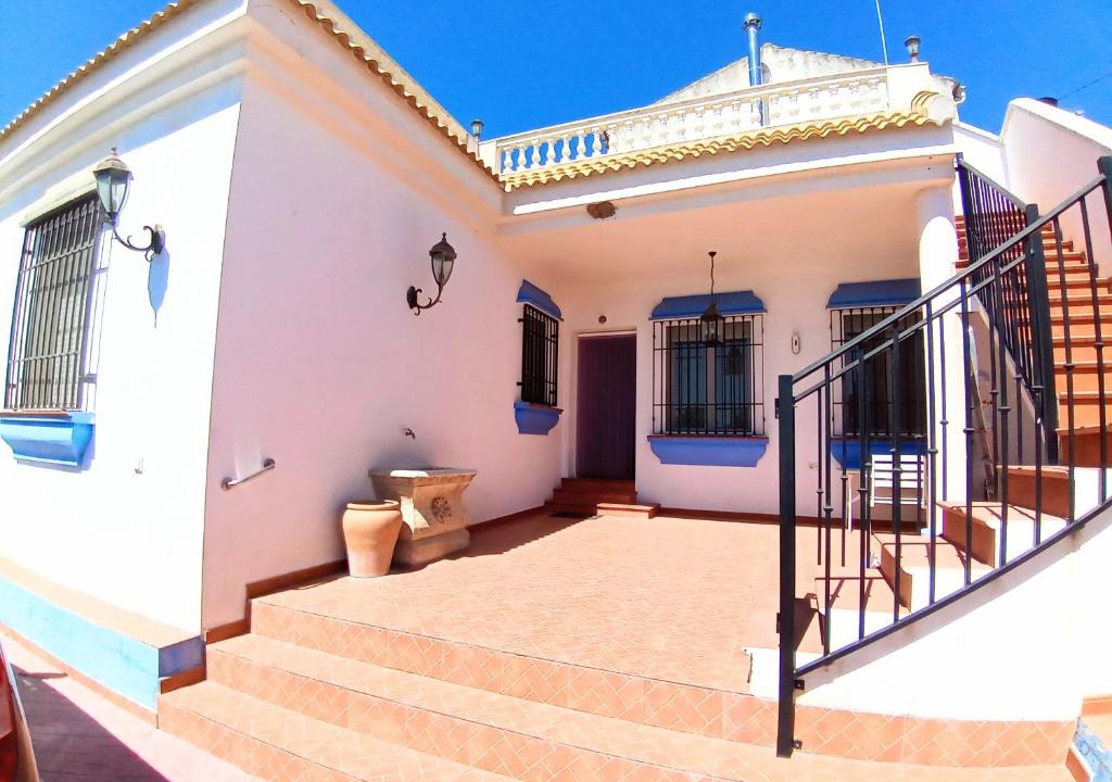 Alomartes House | El Mirador de Pablo, casa con patio privado