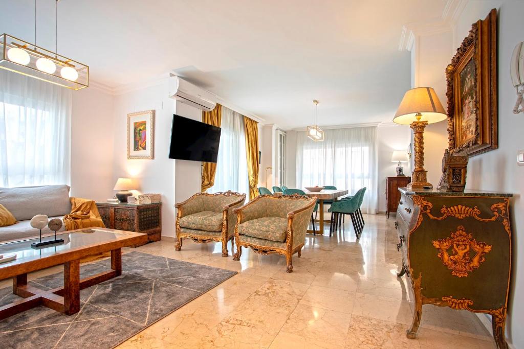 Figares Apartment | Genteel Home Martinez Campos