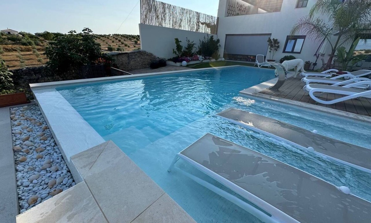 Alomartes House | Holiday Home 'Casa Del Olivo Lucio En Alomartes' with Mountain Views